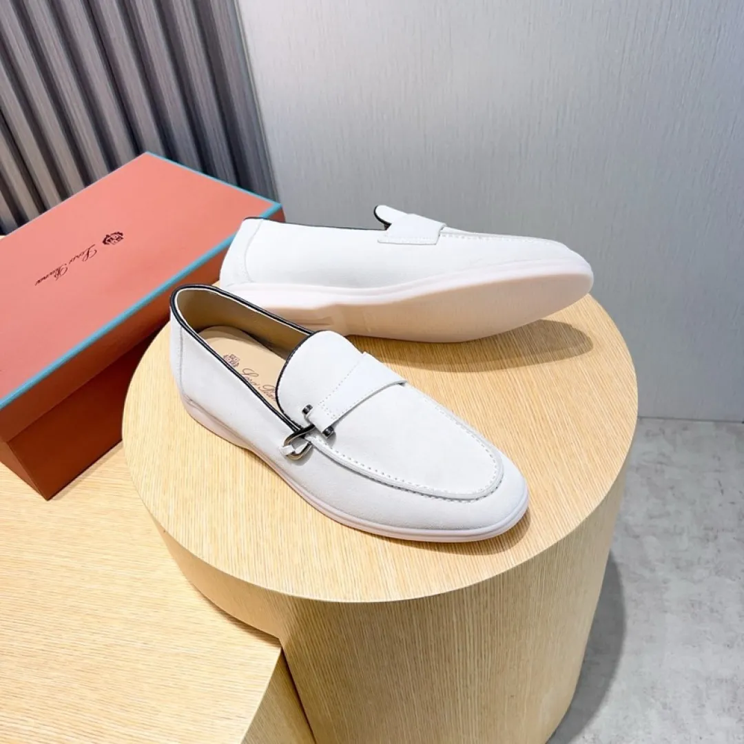 Men's Men's Shoes💰Men's Shoes💰440💰[loro piana] Couple's Style - The new moccasins are made of water-repellent treated suede uppers with rubber soles, a classic. The complex craftsmanship and meticulous structure make the shoes light and soft, allowing you to walk comfortably and freely. Perfect for wearing at the beach or out in the water during the summer. Women’s size: 35-40 Men’s size: 38-45